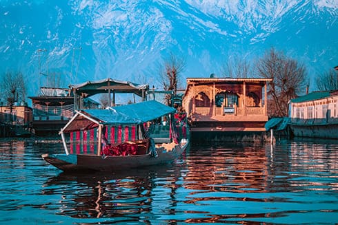 5D Kashmir Paradise Escape