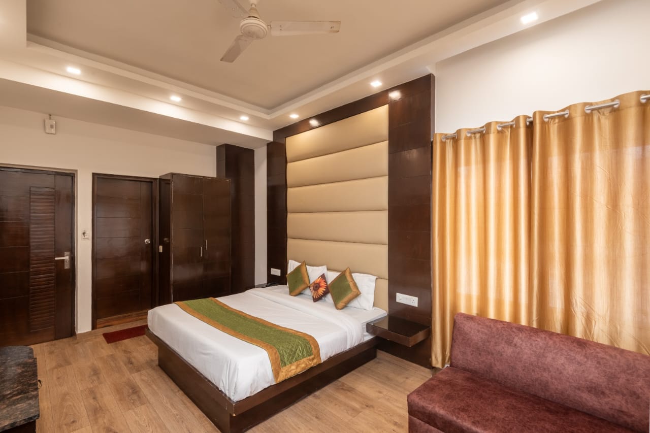 Hotel 30 Degree North Mussoorie