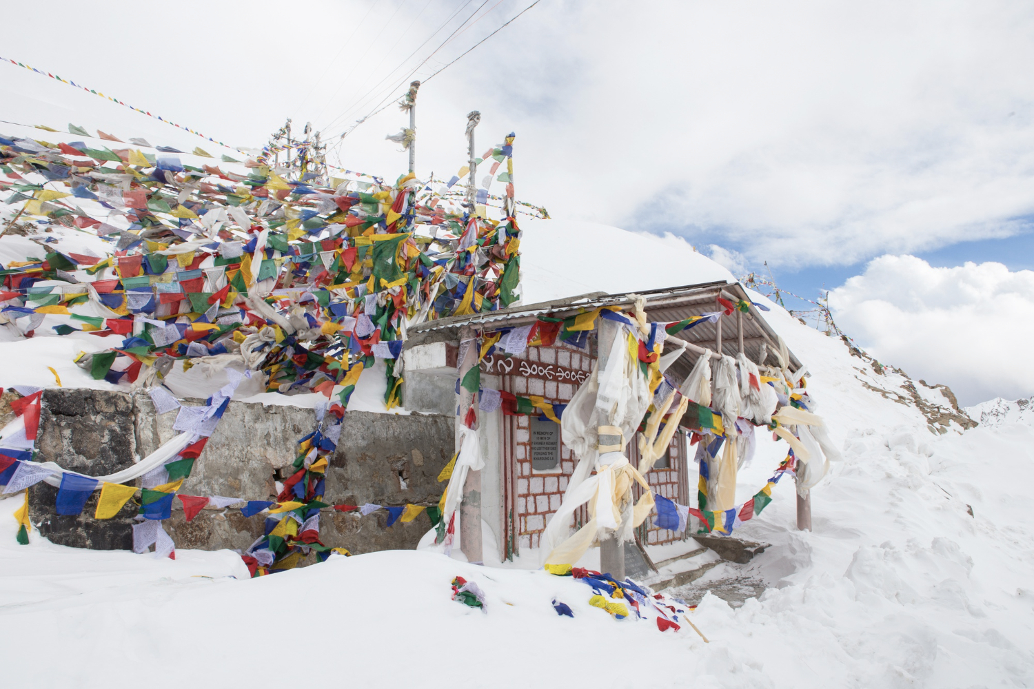 9D Kashmir to Ladakh Grand Road Expedition